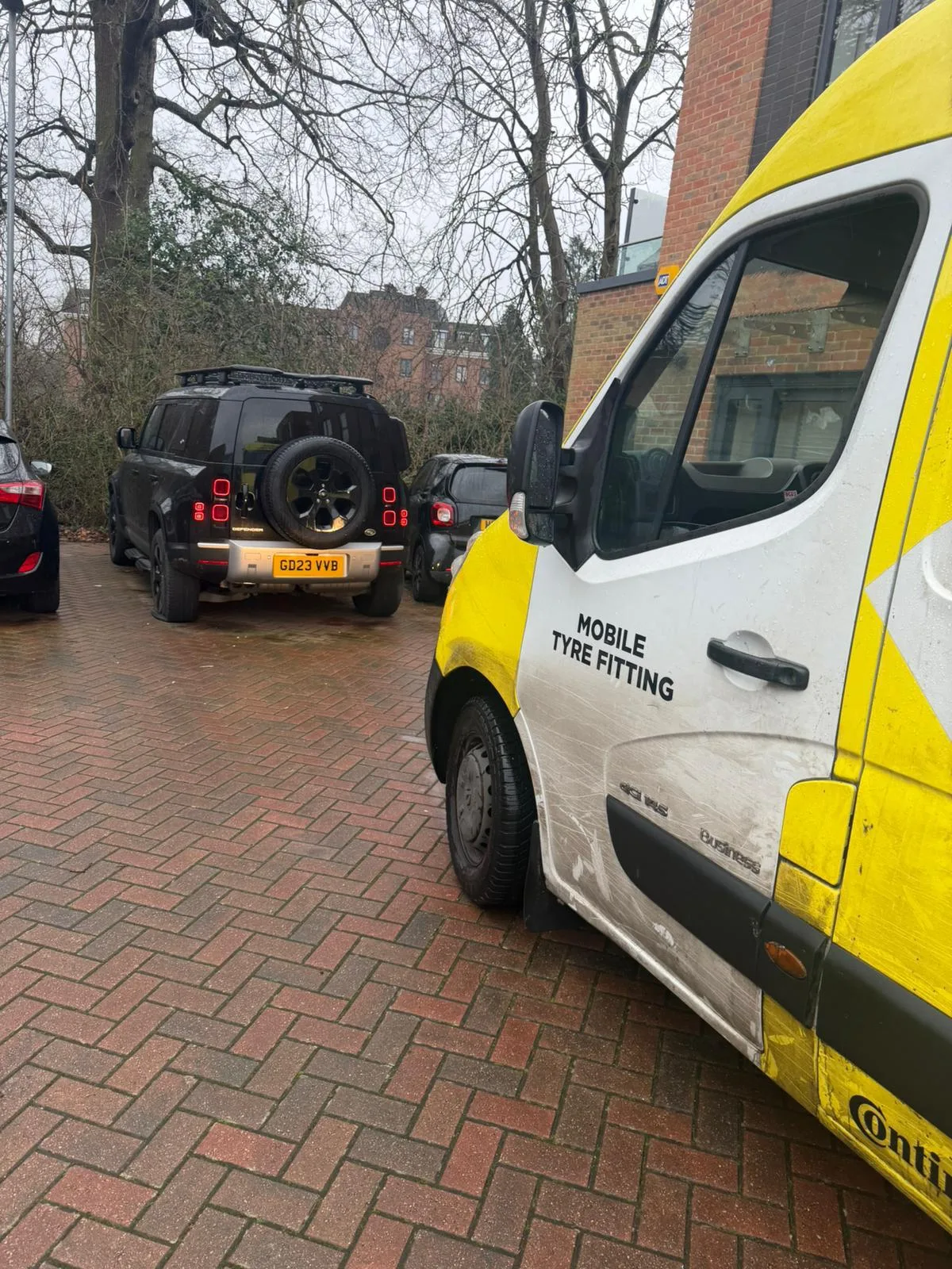 Mobile tyre fitting van serving Epsom and Surrey